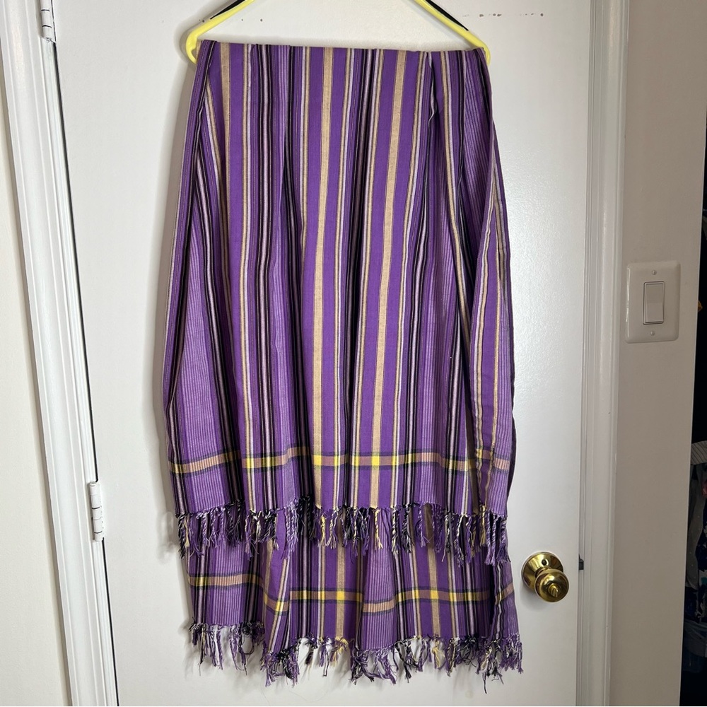 Woven fabric